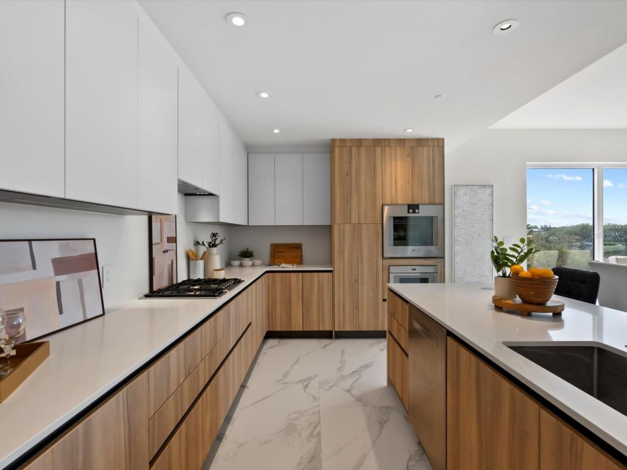 1020 Sunset Point Road, Unit 213, Clearwater, FL 33755 Photo