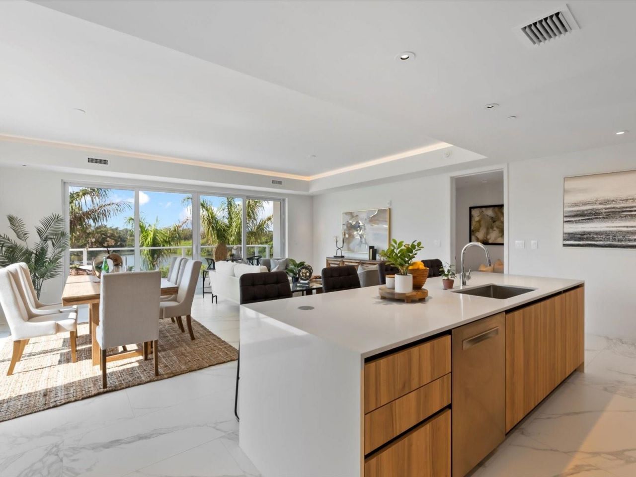 1020 Sunset Point Road, Unit 213, Clearwater, FL 33755 Photo