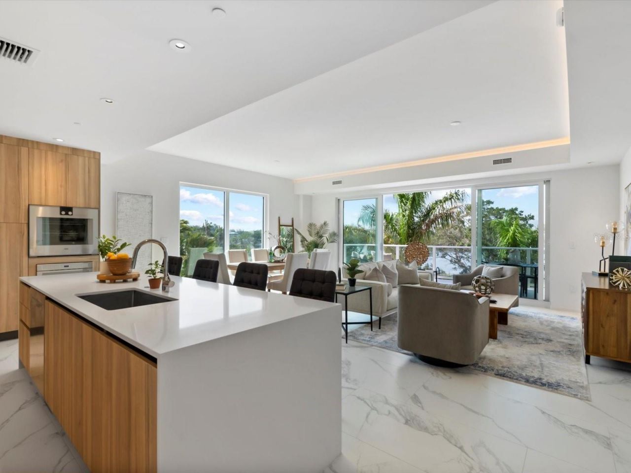 1020 Sunset Point Road, Unit 213, Clearwater, FL 33755 Photo