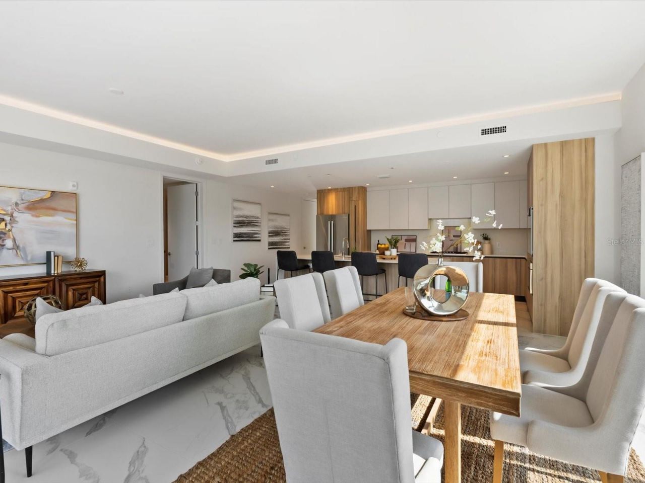 1020 Sunset Point Road, Unit 213, Clearwater, FL 33755 Photo