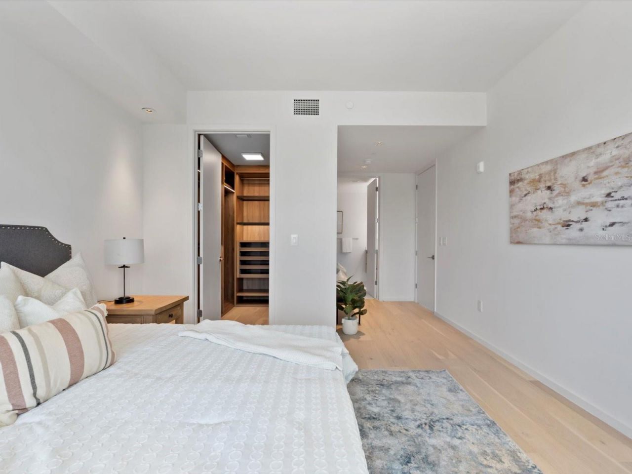 1020 Sunset Point Road, Unit 213, Clearwater, FL 33755 Photo