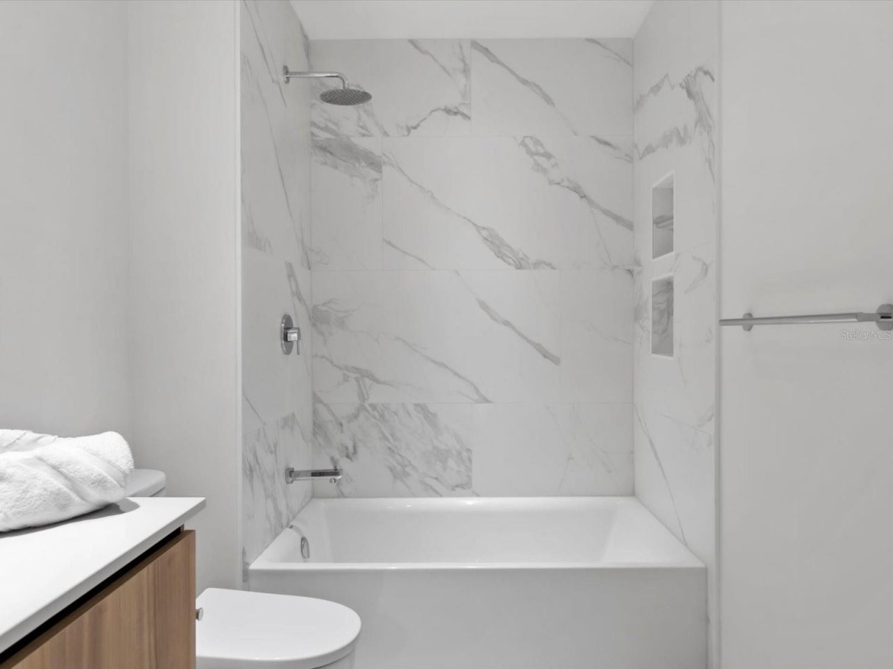 1020 Sunset Point Road, Unit 213, Clearwater, FL 33755 Photo