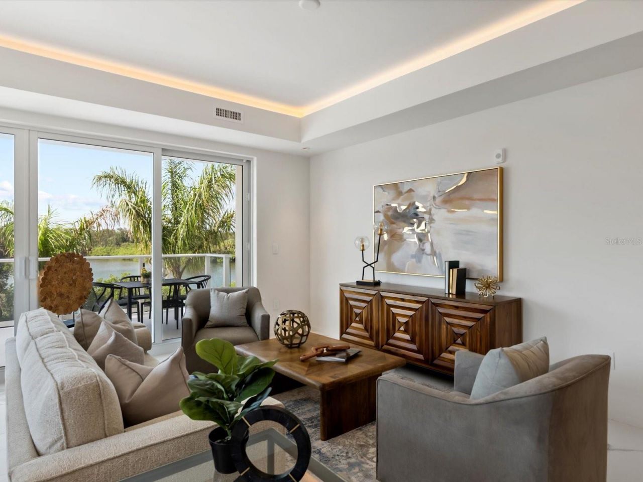 1020 Sunset Point Road, Unit 213, Clearwater, FL 33755 Photo