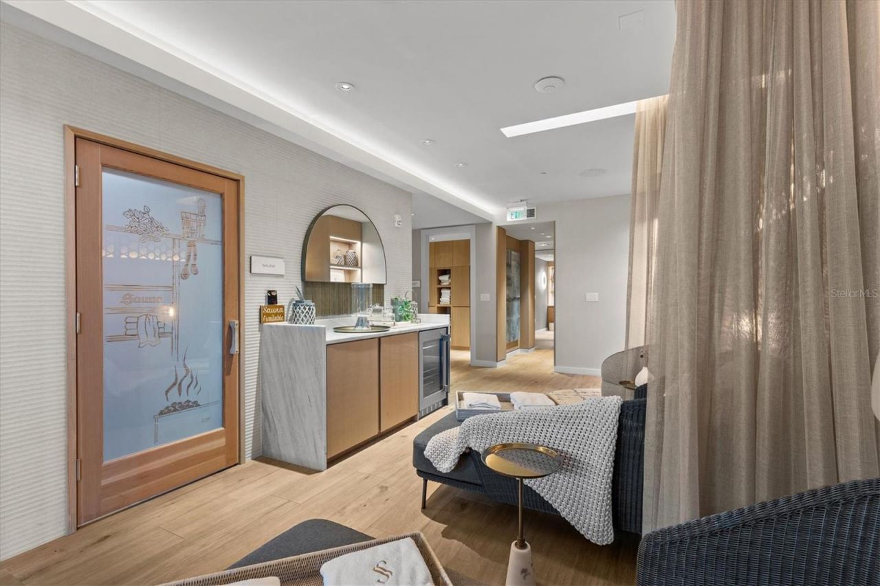 1020 Sunset Point Road, Unit 213, Clearwater, FL 33755 Photo