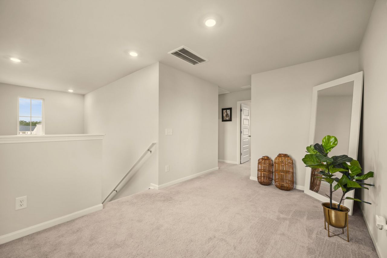 297 Pine Crest View Drive Photo 14