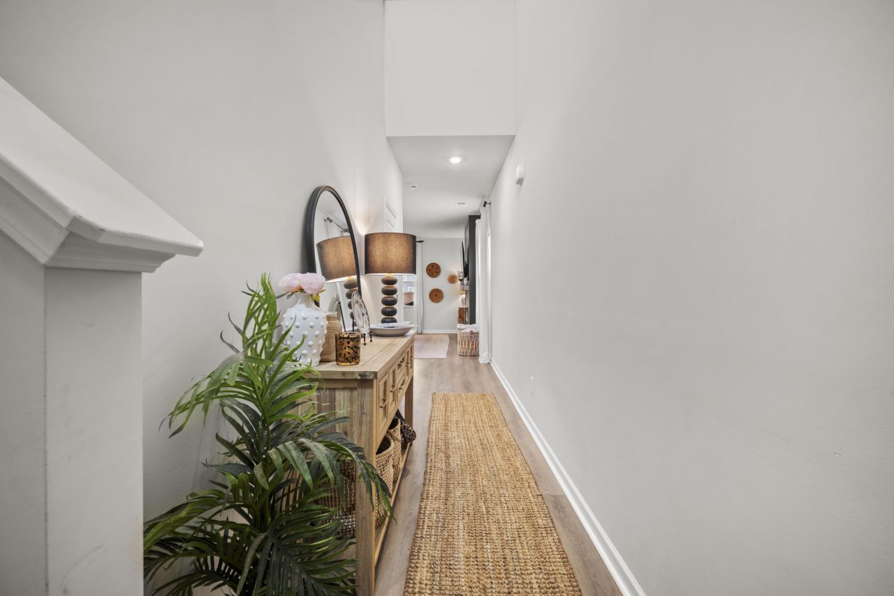 297 Pine Crest View Drive Photo 3