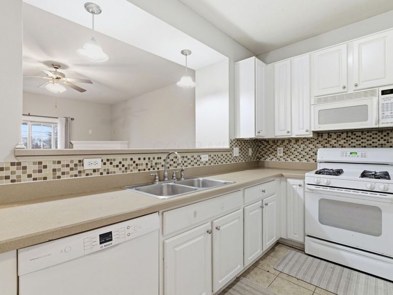 986 Shaula Drive, Columbus, OH 43240 Photo 10