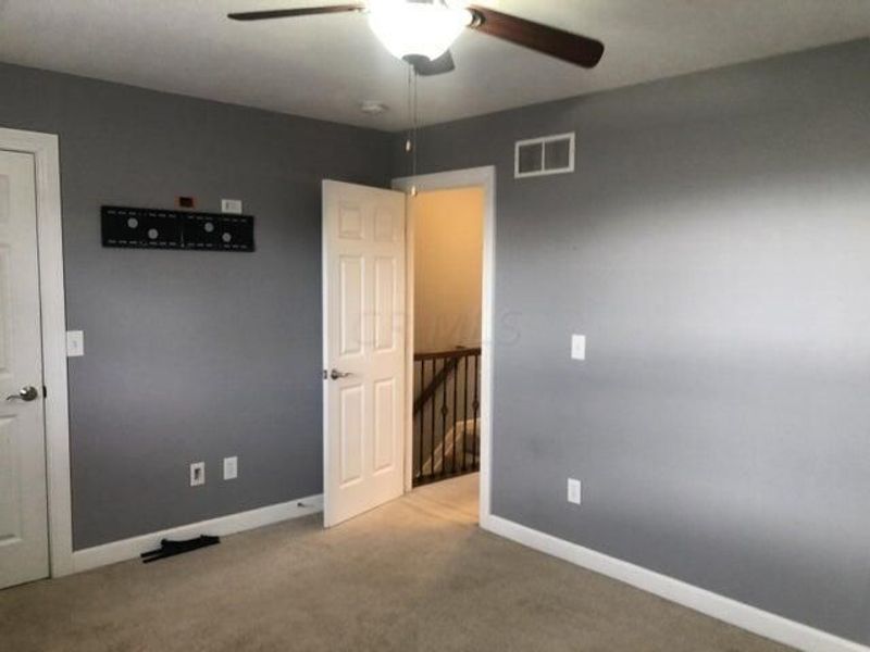 986 Shaula Drive , Columbus, OH 43240 Photo 3