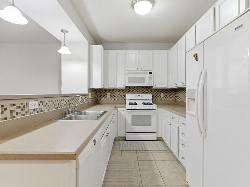 986 Shaula Drive, Columbus, OH 43240 Photo 7