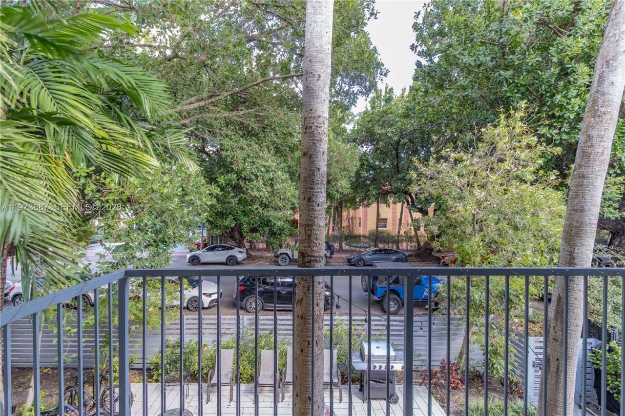 740 Meridian Ave , Unit 21, Miami Beach, FL 33139 Photo