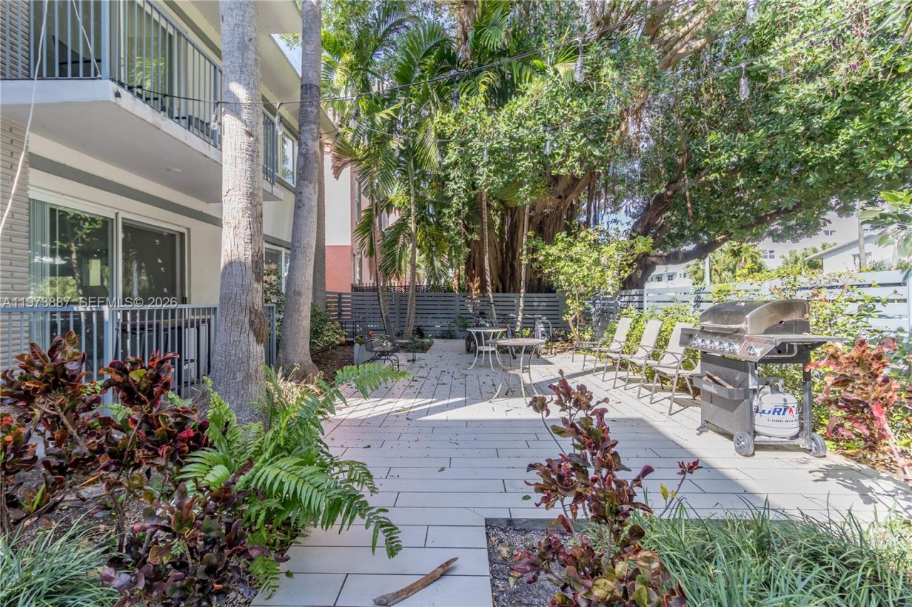 740 Meridian Ave , Unit 21, Miami Beach, FL 33139 Photo