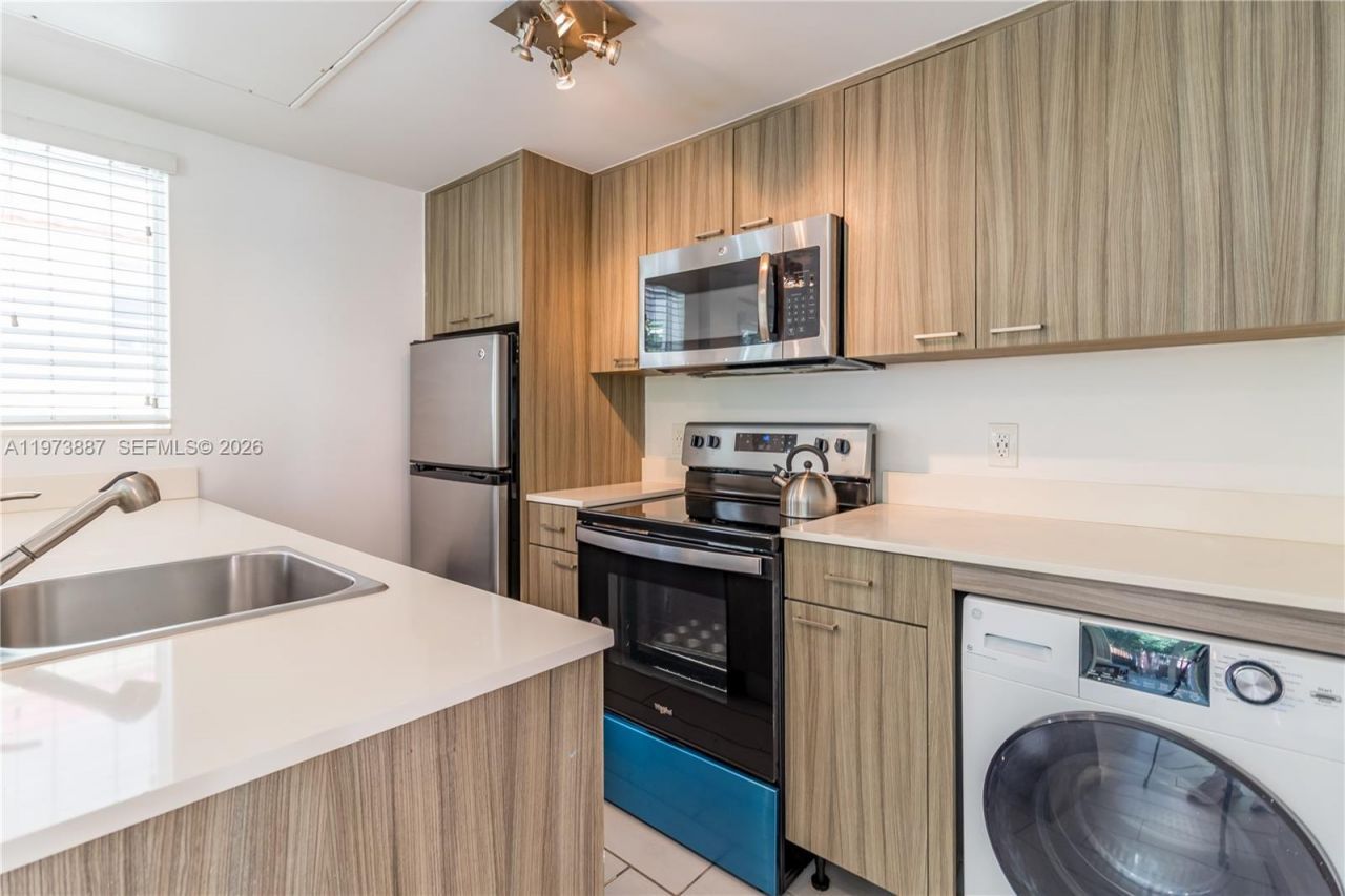 740 Meridian Ave , Unit 21, Miami Beach, FL 33139 Photo