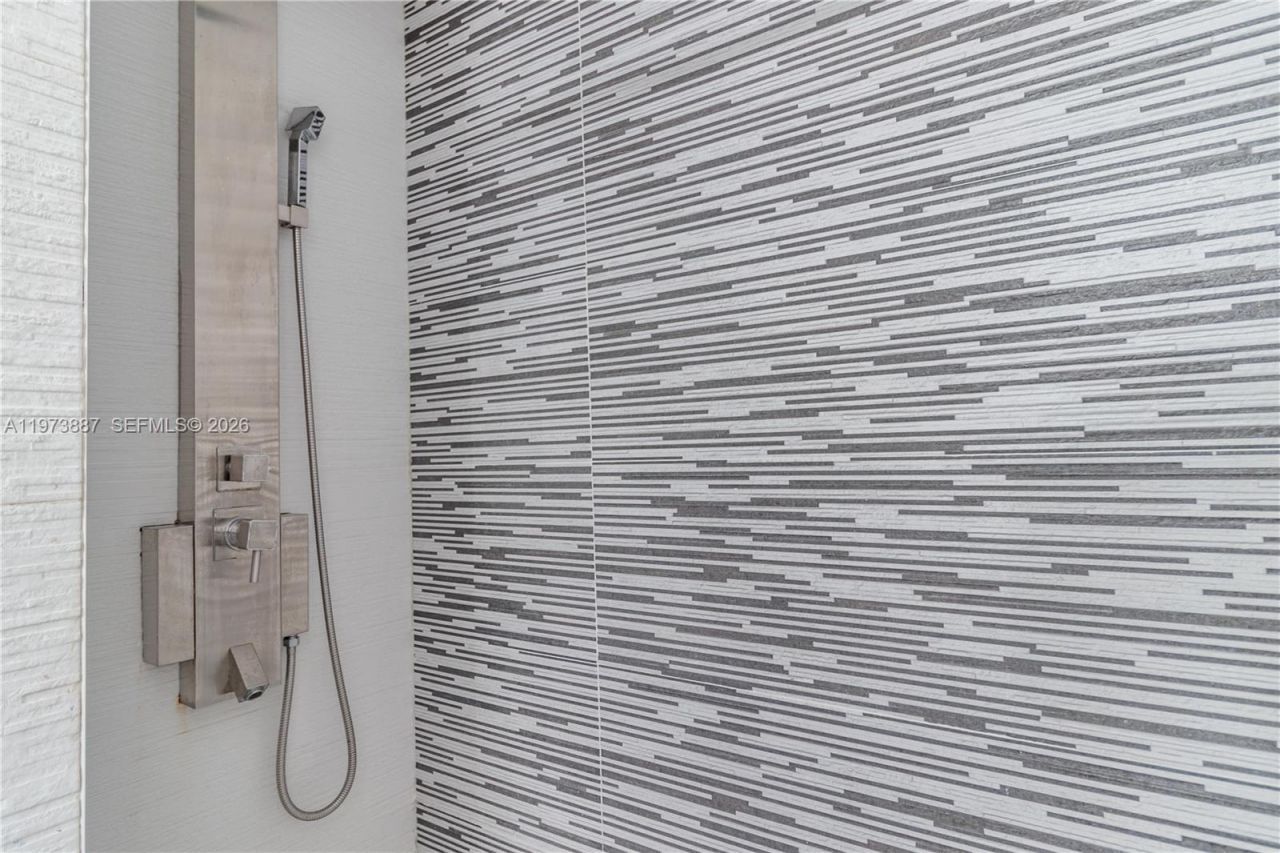 740 Meridian Ave , Unit 21, Miami Beach, FL 33139 Photo