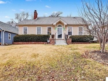 978 S 50th Street S, Omaha, NE 68106