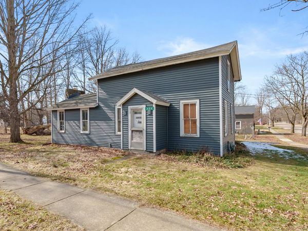 404 Park Street, Plainwell, MI 49080