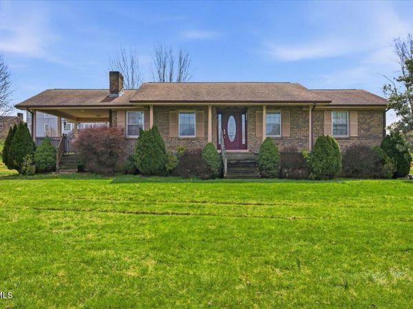 533 Monte Vista Drive, Glade Spring, VA 24340
