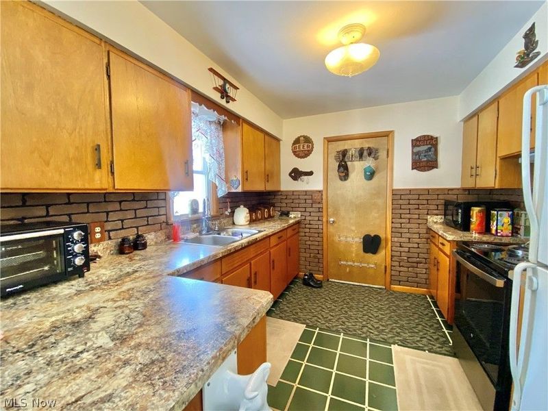 9976 Shepard Road, Macedonia, OH 44056 Photo 3