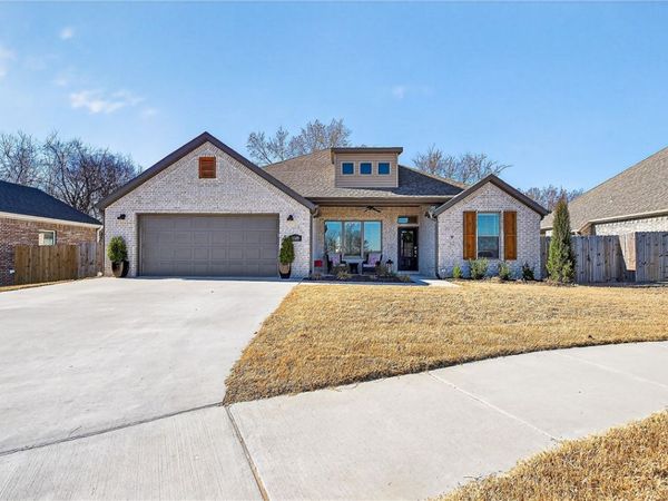 1669 N Pershing Street , Fayetteville, AR 72704