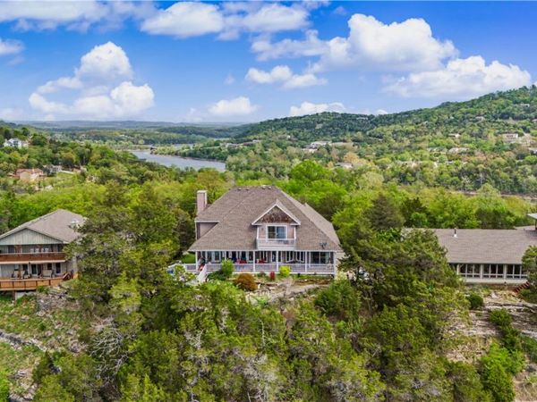 83 Sailboat Drive, Holiday Island, AR 72631