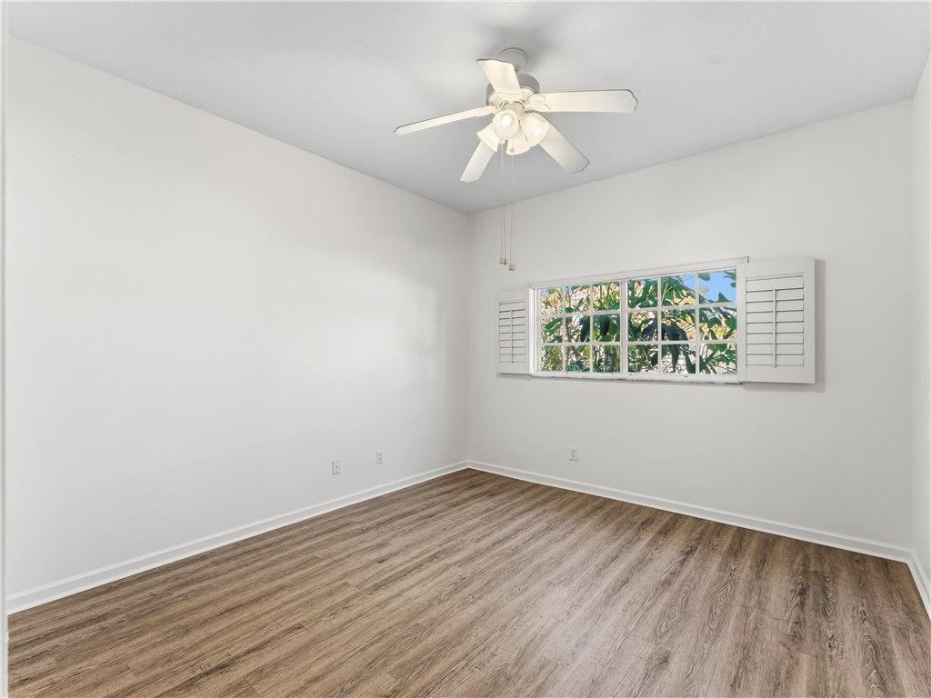 504 7th Square, Unit 103, Vero Beach, FL 32962 Photo