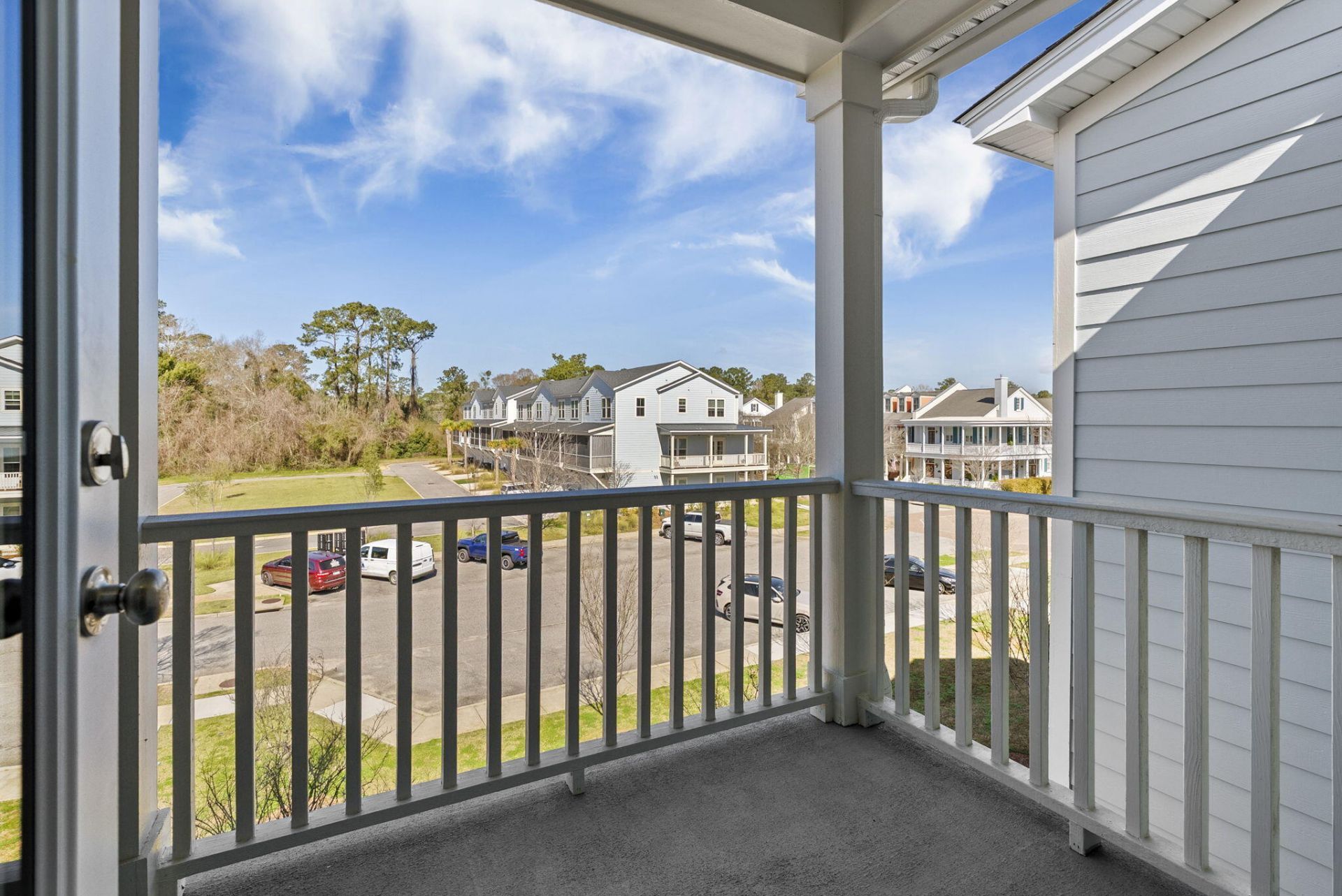635 N Laurel Street Photo 40