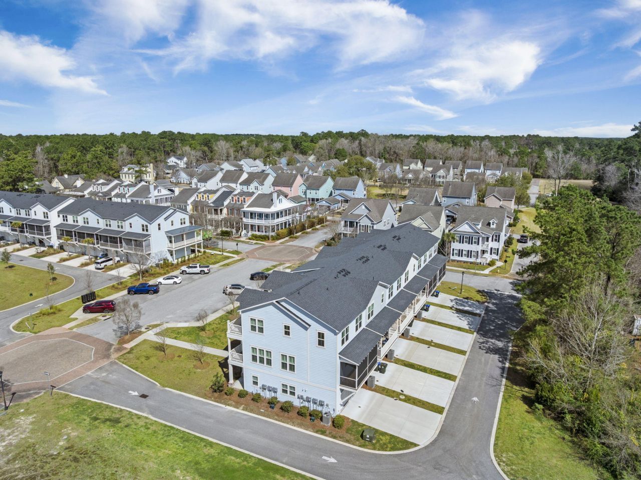 635 N Laurel Street Photo 53