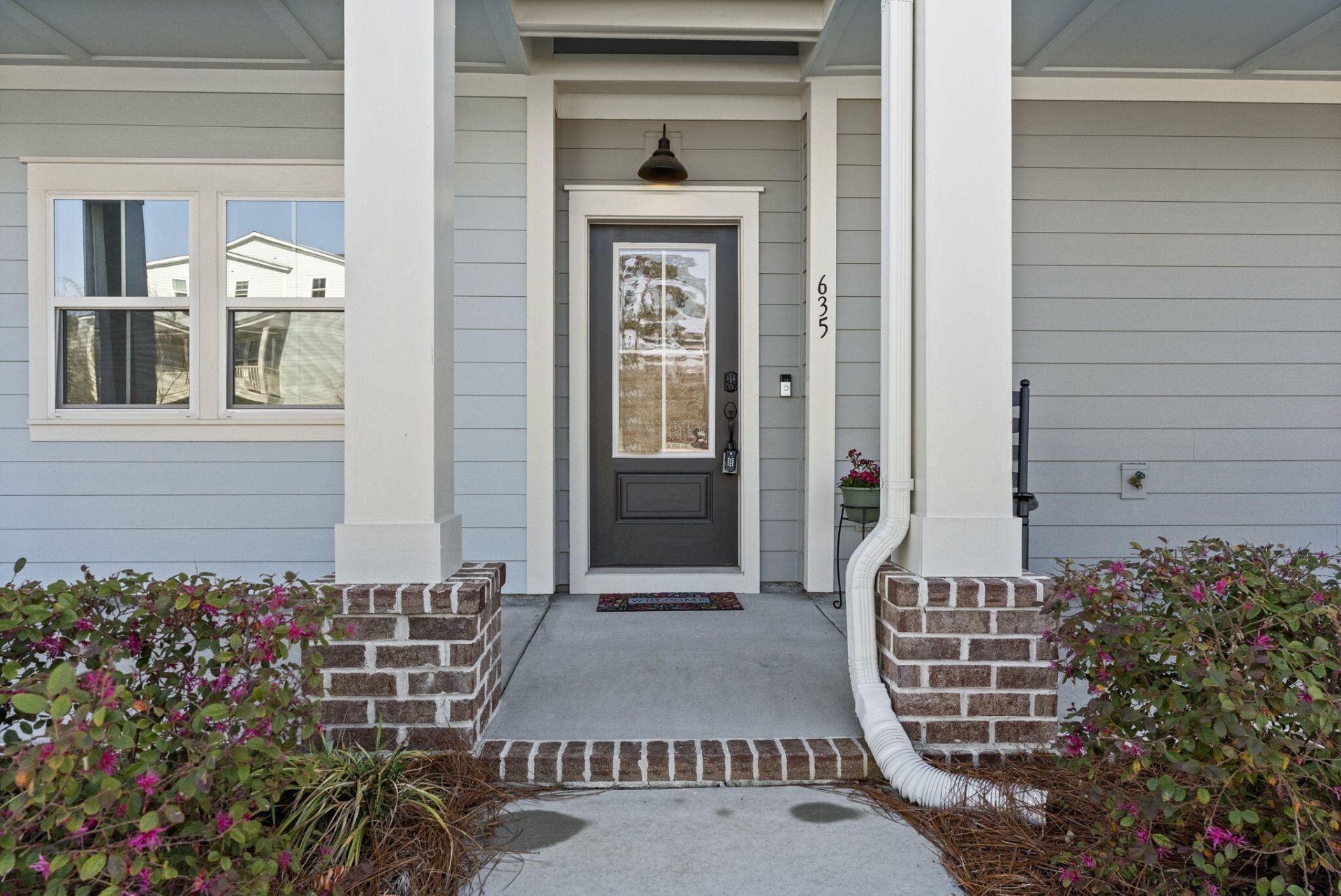 635 N Laurel Street Photo 6