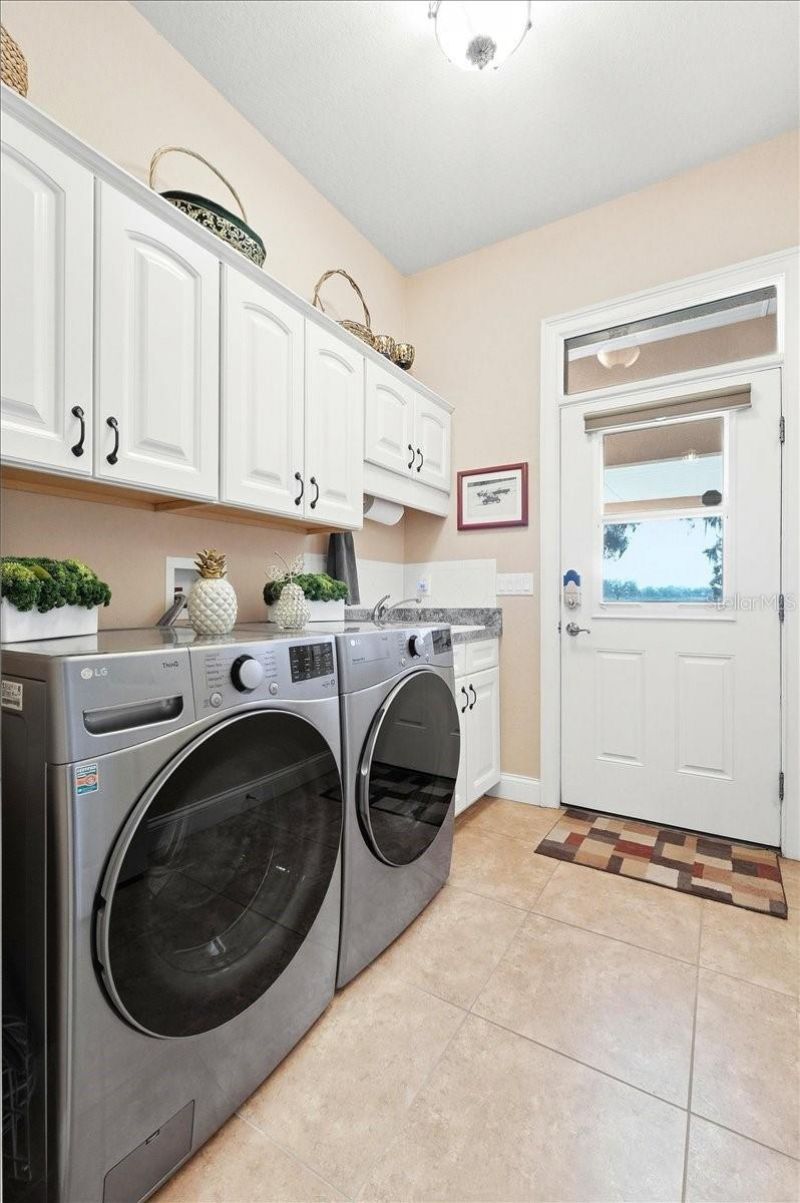 548 Meandering Way , Polk City, FL 33868 Photo