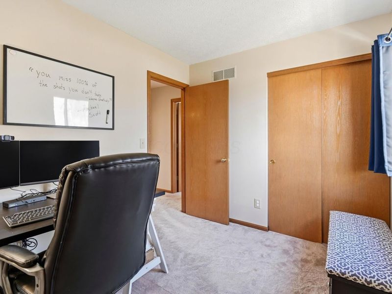 946 Lateglow Court , Newark, OH 43055 Photo 16