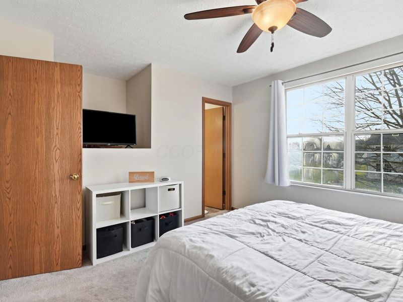 946 Lateglow Court , Newark, OH 43055 Photo 18