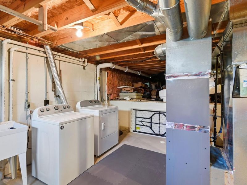 946 Lateglow Court , Newark, OH 43055 Photo 29