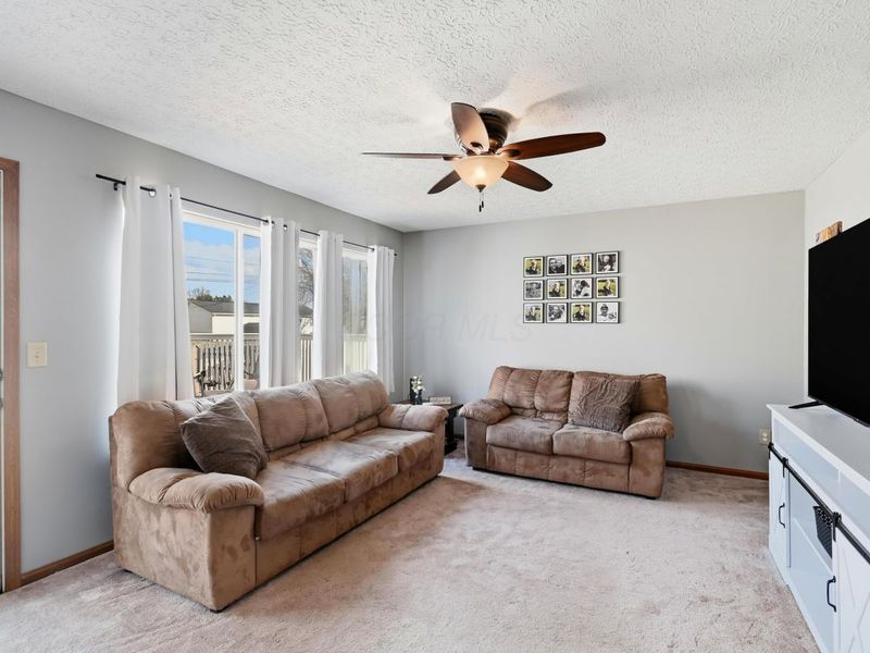 946 Lateglow Court , Newark, OH 43055 Photo 8