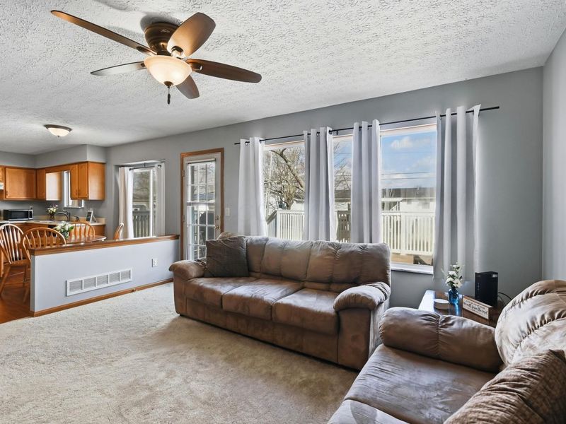 946 Lateglow Court , Newark, OH 43055 Photo 9