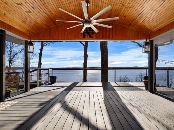 591 Shore Dr , Big Sandy, TN 38221