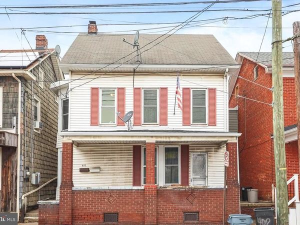 402 BROADWAY, HANOVER, PA 17331