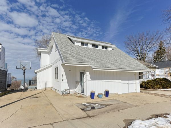 1002 Lake Boulevard, St. Joseph, MI 49085