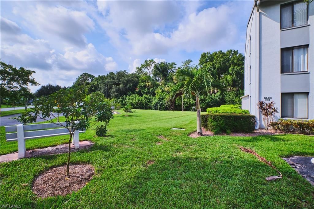 9650 Green Cypress Ln, Unit 22, Fort Myers, FL 33905 Photo