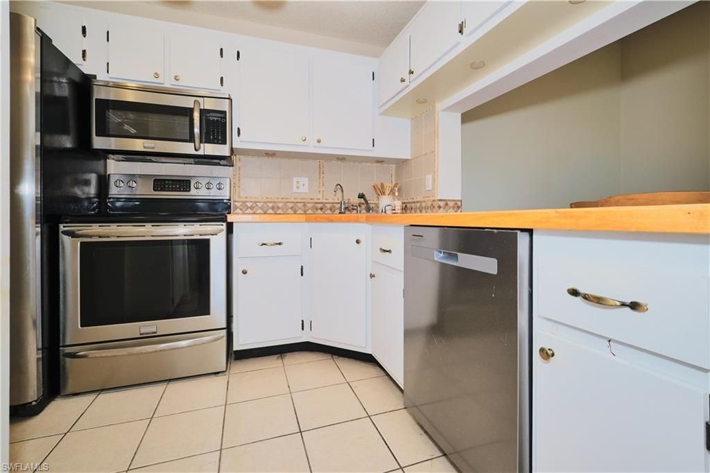 9650 Green Cypress Ln, Unit 22, Fort Myers, FL 33905 Photo