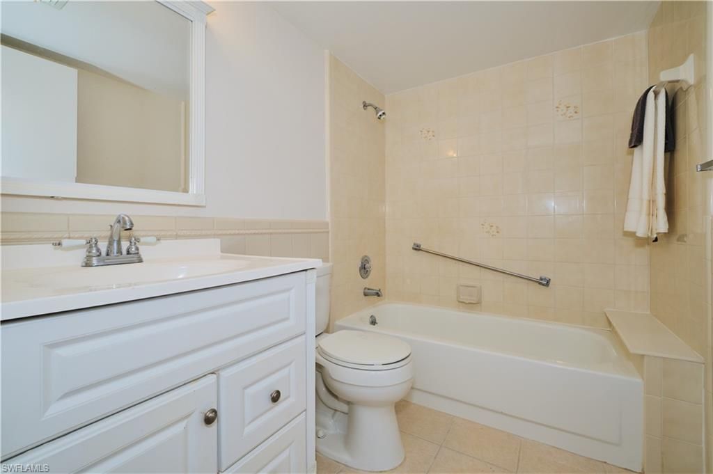 9650 Green Cypress Ln, Unit 22, Fort Myers, FL 33905 Photo