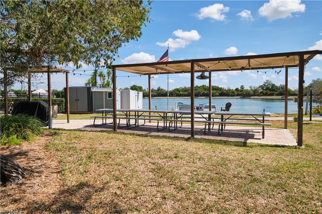 9650 Green Cypress Ln, Unit 22, Fort Myers, FL 33905 Photo