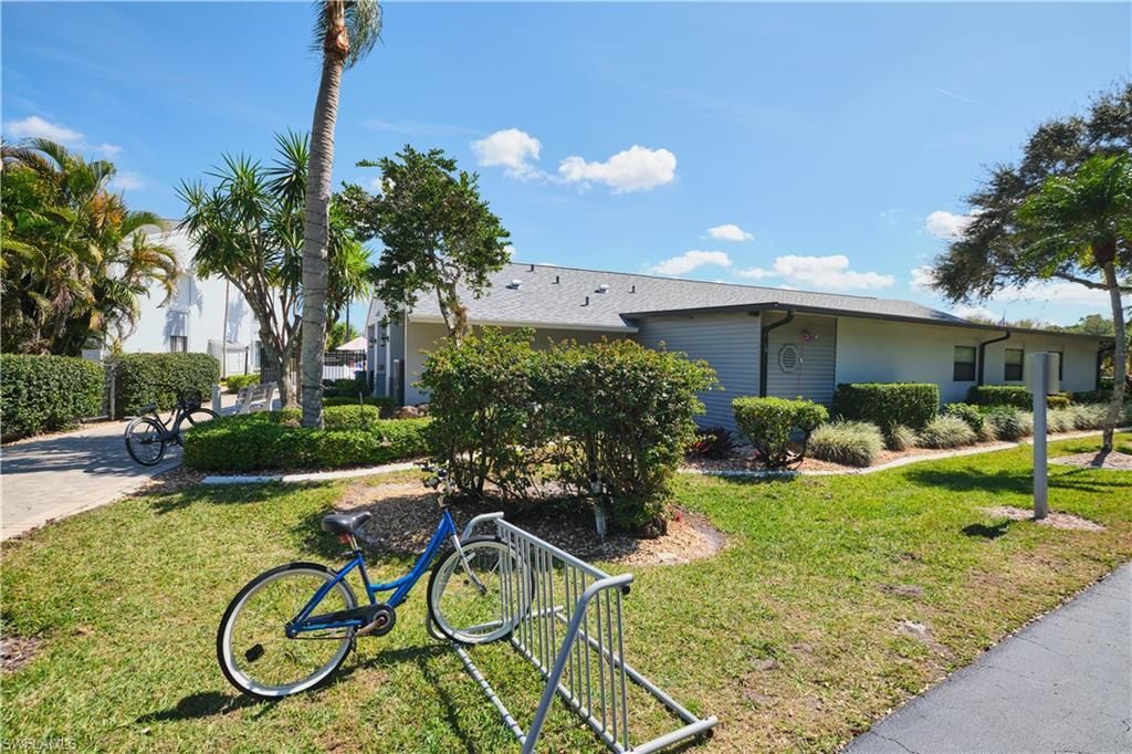9650 Green Cypress Ln, Unit 22, Fort Myers, FL 33905 Photo