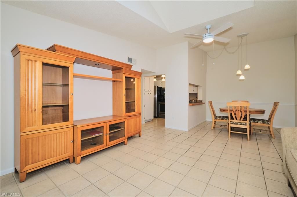 9650 Green Cypress Ln, Unit 22, Fort Myers, FL 33905 Photo