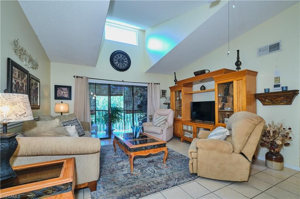 9650 Green Cypress Ln, Unit 22, Fort Myers, FL 33905 Photo