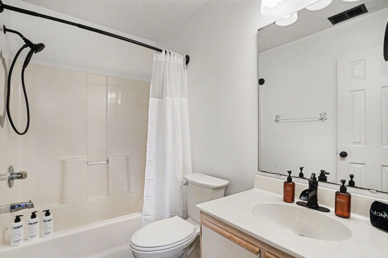 639 Waterway Village Blvd. Photo 18