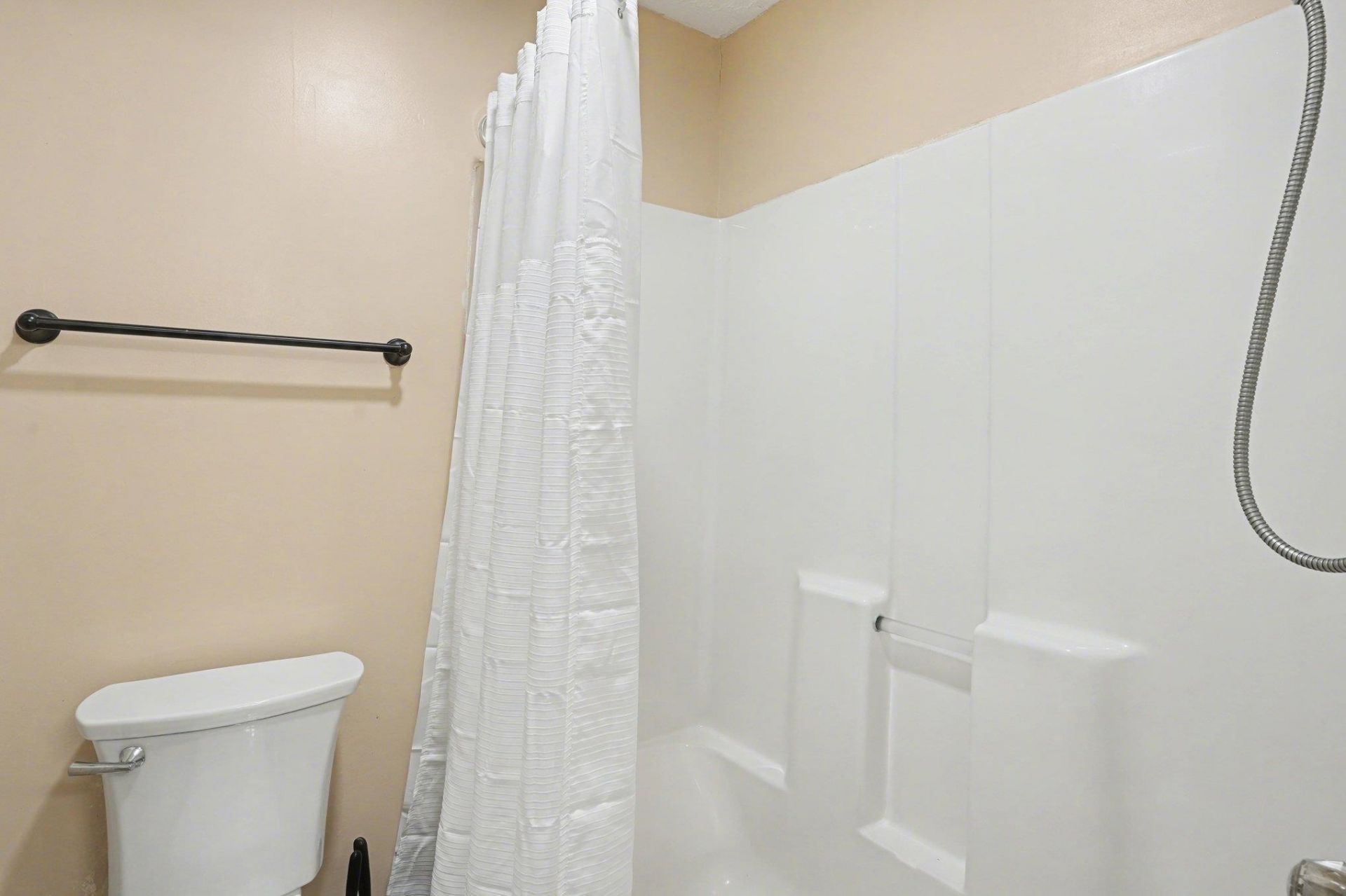 639 Waterway Village Blvd. Photo 36