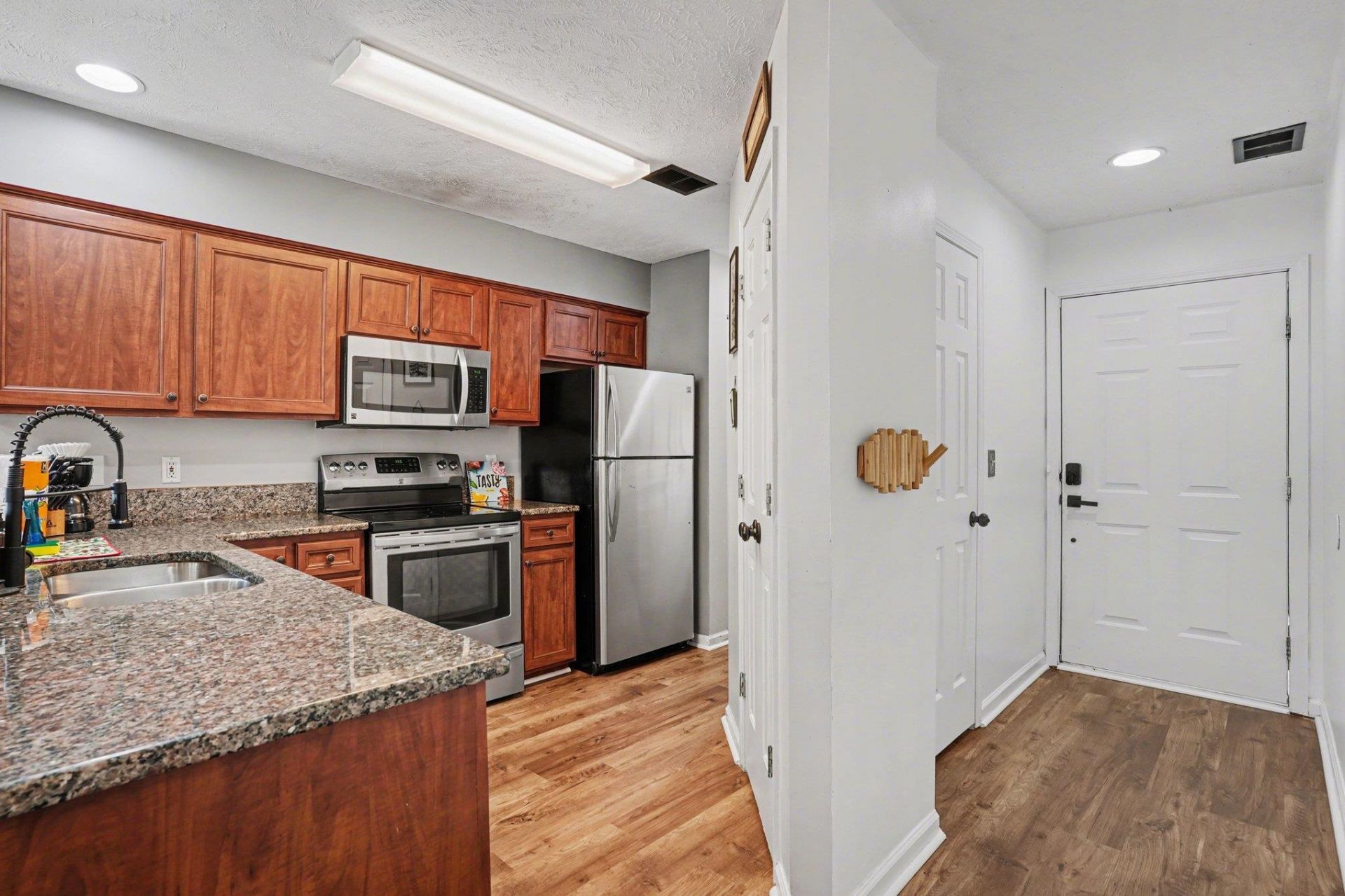639 Waterway Village Blvd. Photo 7