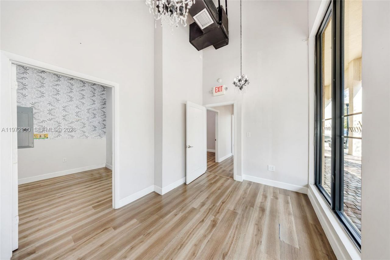 17225 S Dixie Hwy , Unit 102, Palmetto Bay, FL 33157 Photo