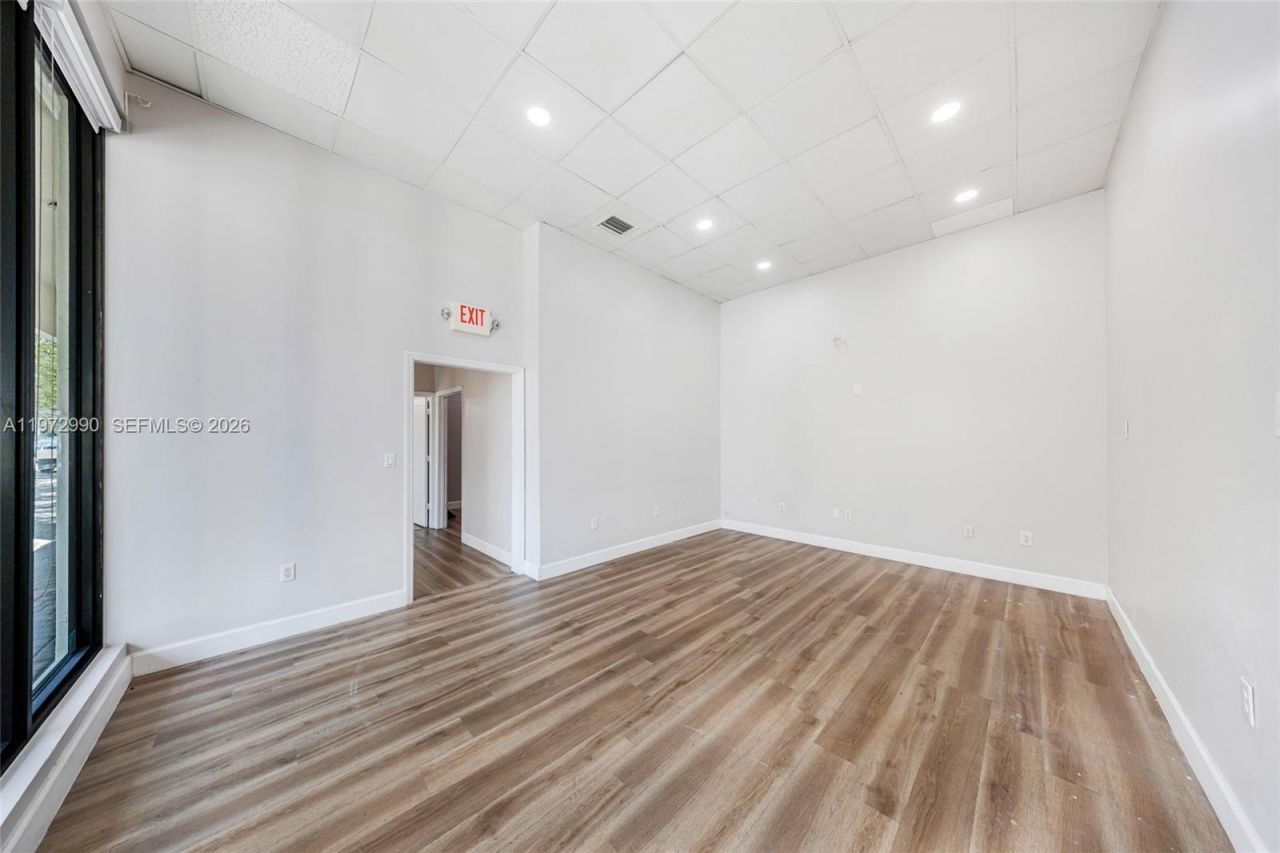 17225 S Dixie Hwy , Unit 102, Palmetto Bay, FL 33157 Photo