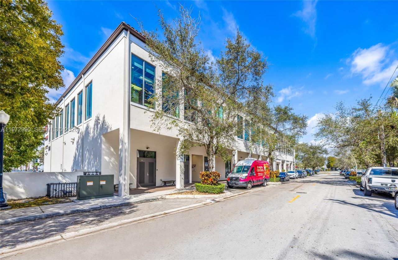 17225 S Dixie Hwy , Unit 102, Palmetto Bay, FL 33157 Photo