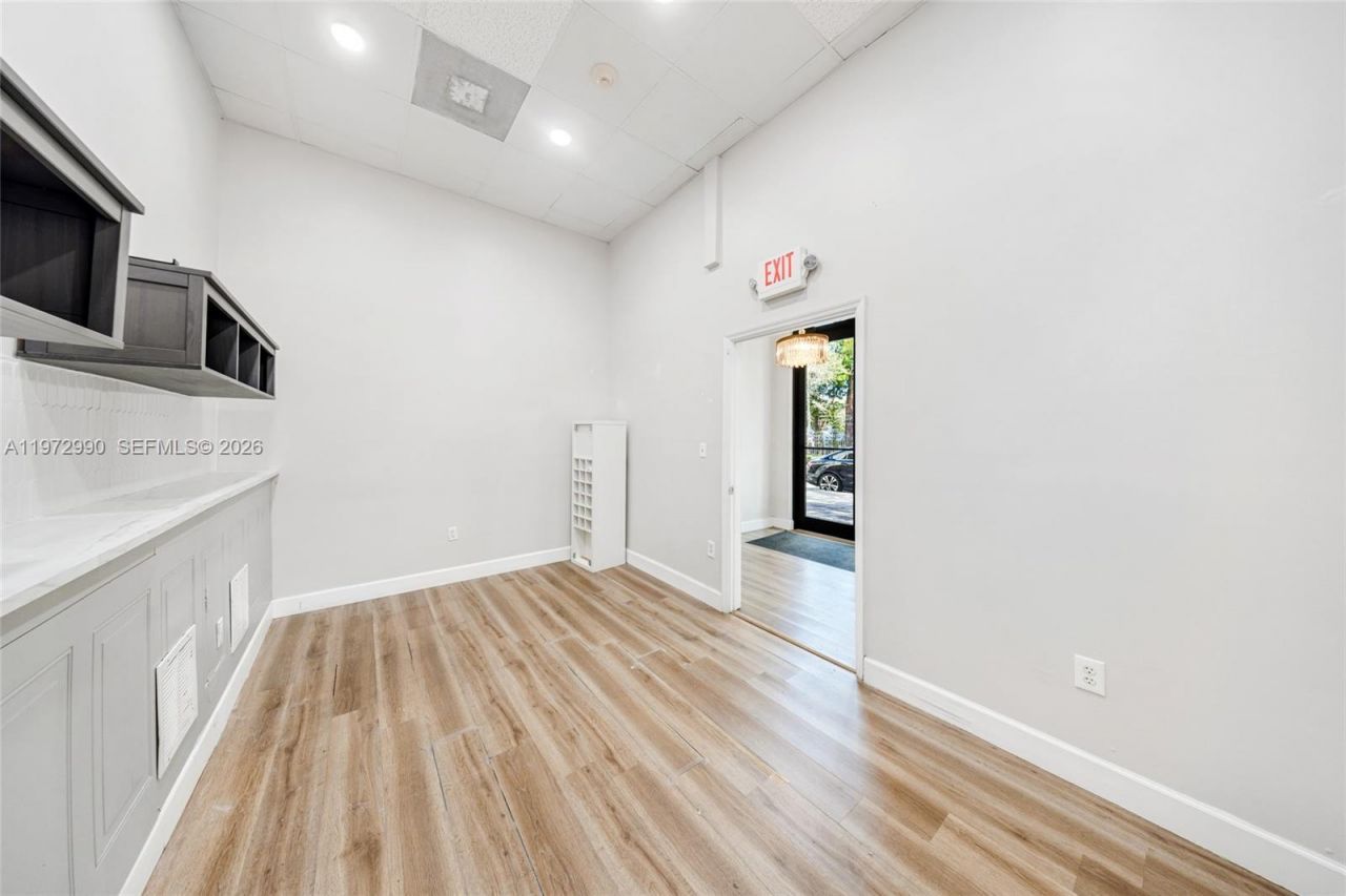 17225 S Dixie Hwy , Unit 102, Palmetto Bay, FL 33157 Photo